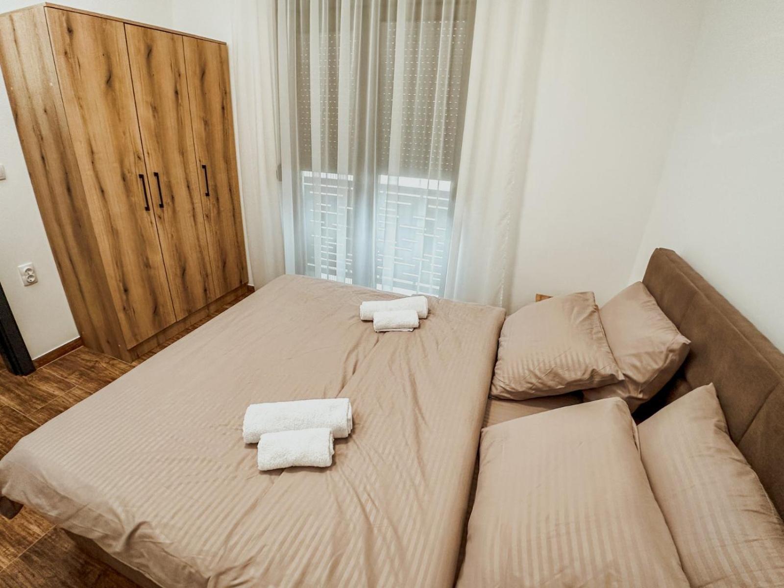 Kiko Apartmani Lux Zrenjanin Eksteriør bilde