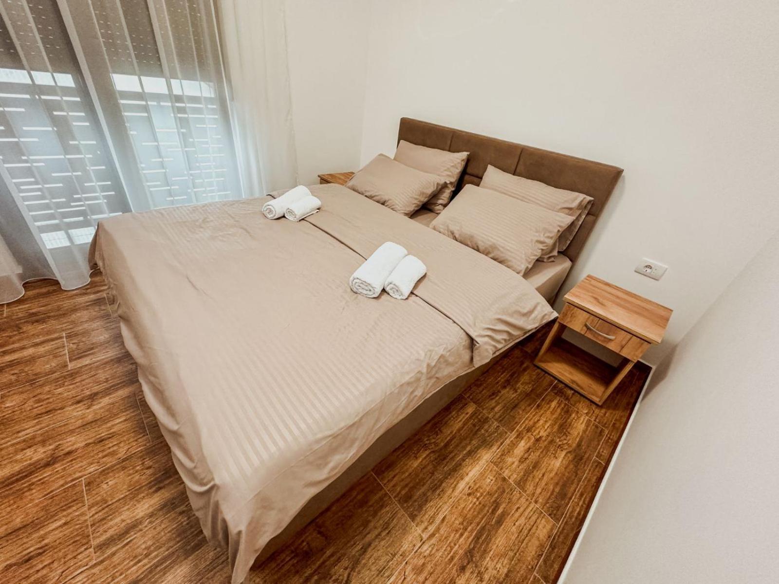 Kiko Apartmani Lux Zrenjanin Eksteriør bilde