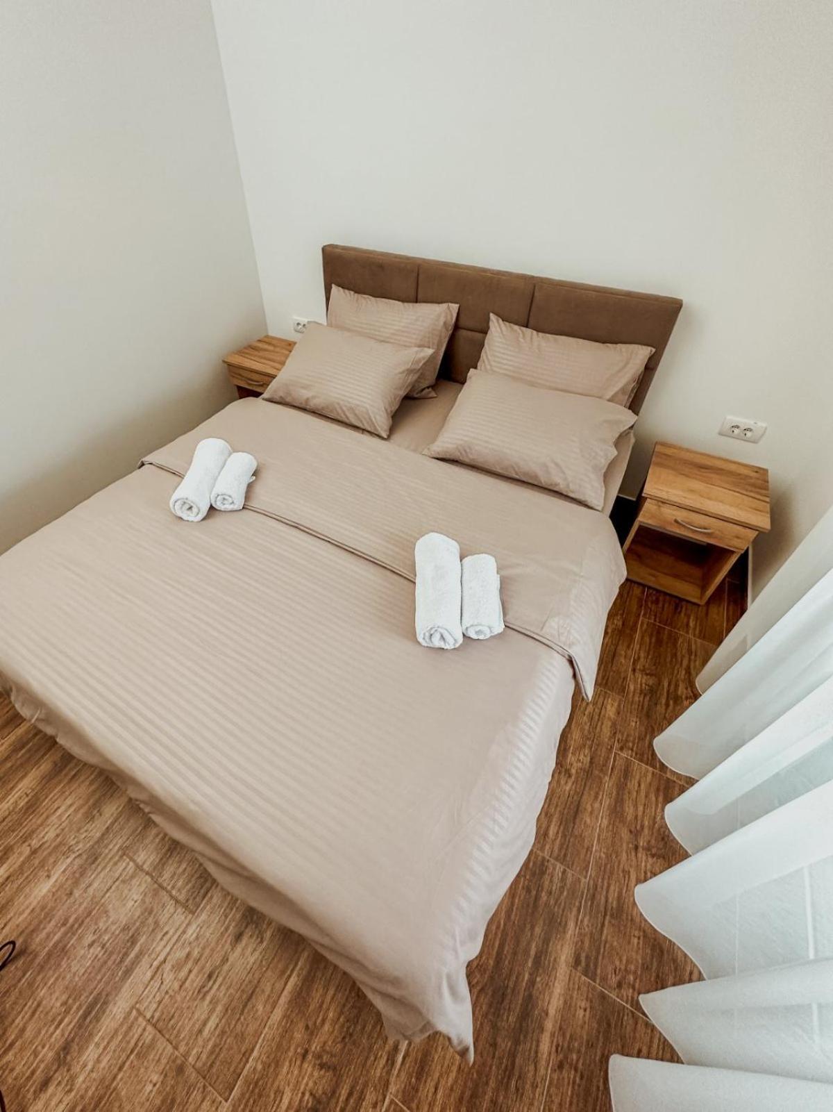 Kiko Apartmani Lux Zrenjanin Eksteriør bilde