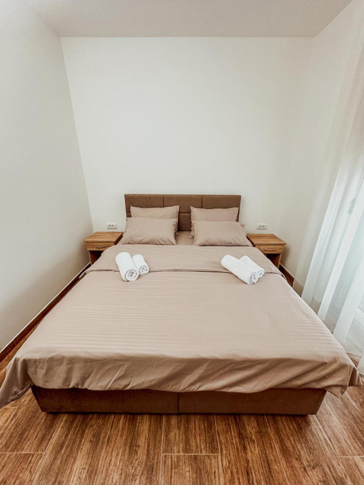 Kiko Apartmani Lux Zrenjanin Eksteriør bilde