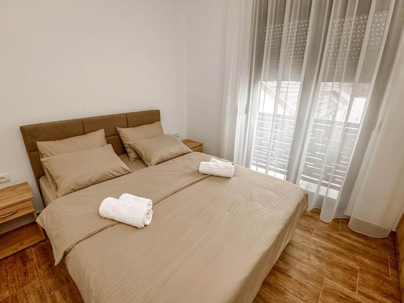 Kiko Apartmani Lux Zrenjanin Eksteriør bilde